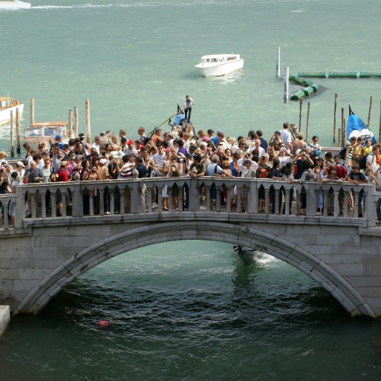 Europe’s tourism cross-roads: record visitor numbers, rising climate risks and a new sustainability strategy