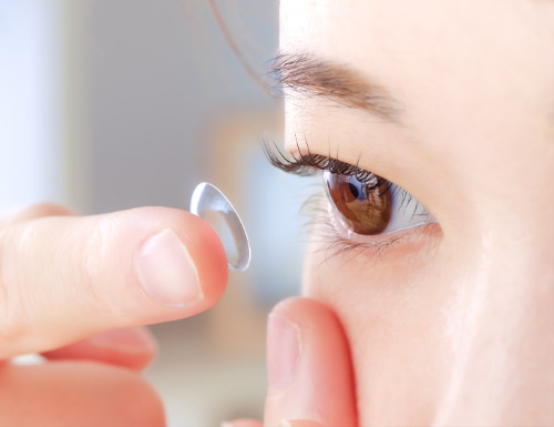 Contactlenzen &gt;